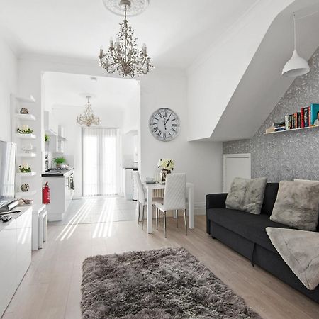 The Roost Group - Stylish Apartments Gravesend Luaran gambar