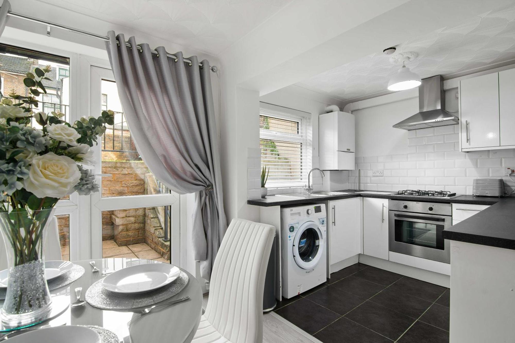 The Roost Group - Stylish Apartments Gravesend Bilik gambar